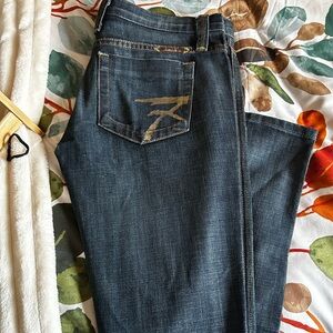 Vintage Franke B’s size 30, dark denim with low waist.